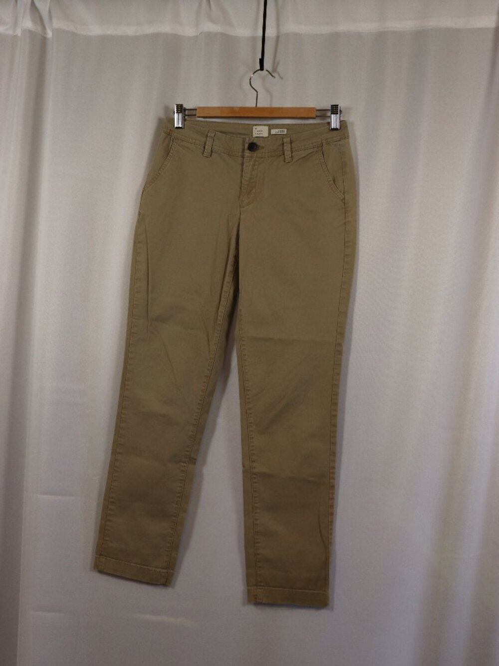 A New Day Womens Tan Skinny Straight Leg Pant – Sz 2 – Business Casual Essential